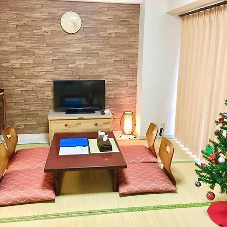 大阪黒門日式民宿 徒歩:黒門市場4分，南海難波駅8分，地下鉄日本橋駅8分，でんでんタウン5分の好立地 Esterno foto